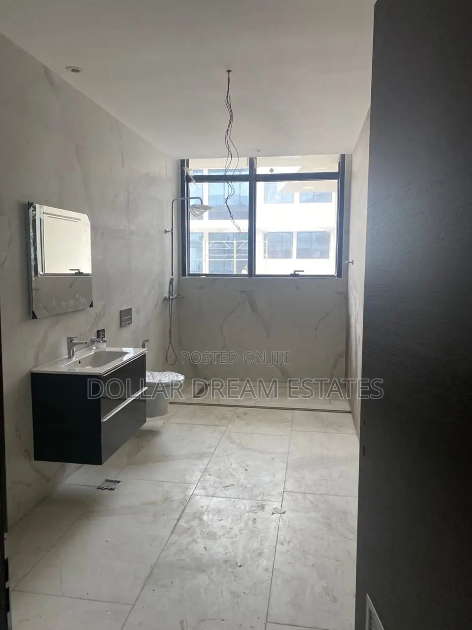 4bdrm Townhouse / Terrace in East Legon for rent