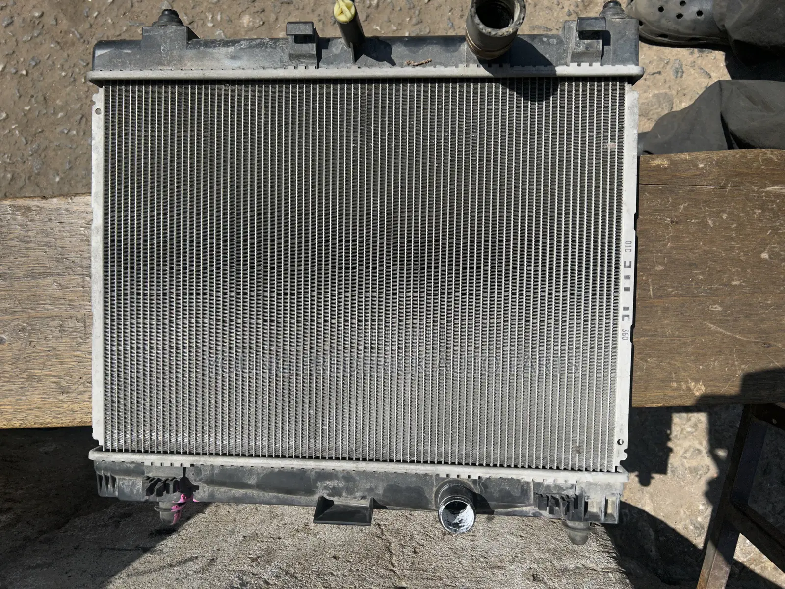Toyota Vitz Radiator