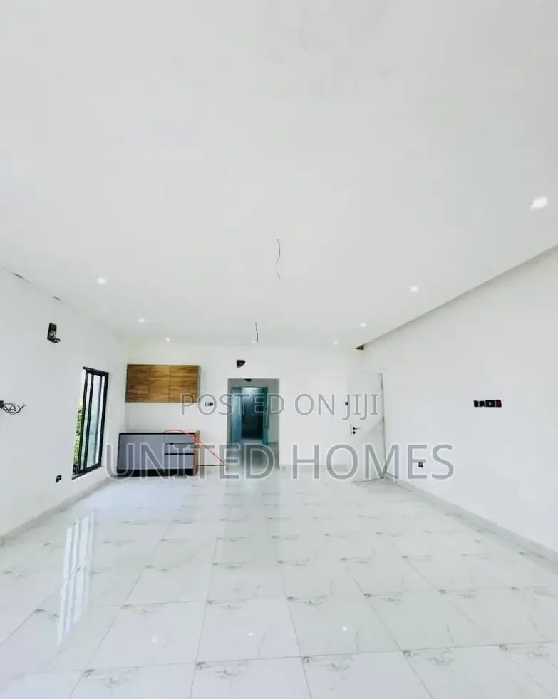 4bdrm House in East Legon for sale