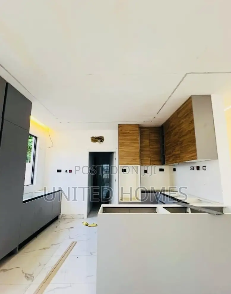 4bdrm House in East Legon for sale
