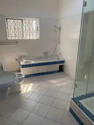 7bdrm House in East Legon Mempeasem, American House for sale