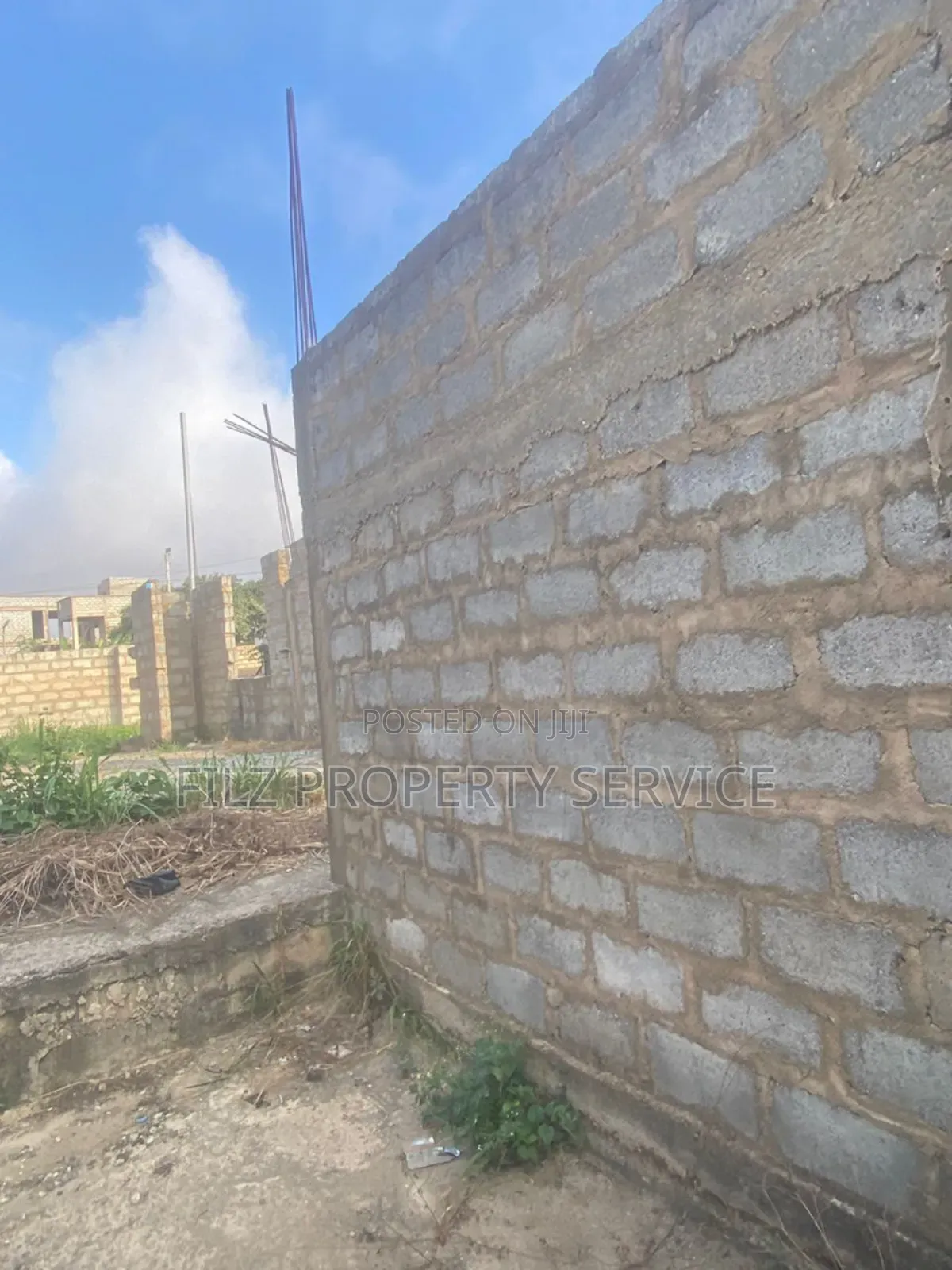 4bdrm House in Ashongman Bank Of, Ashomang Estate for sale