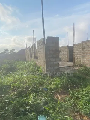 4bdrm House in Ashongman Bank Of, Ashomang Estate for sale