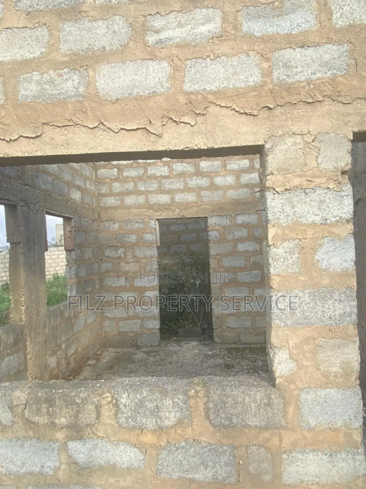 4bdrm House in Ashongman Bank Of, Ashomang Estate for sale