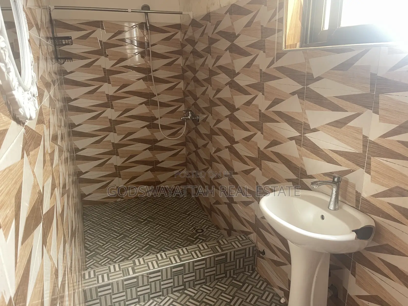 1bdrm Apartment in East Legon, Adjiriganor for rent