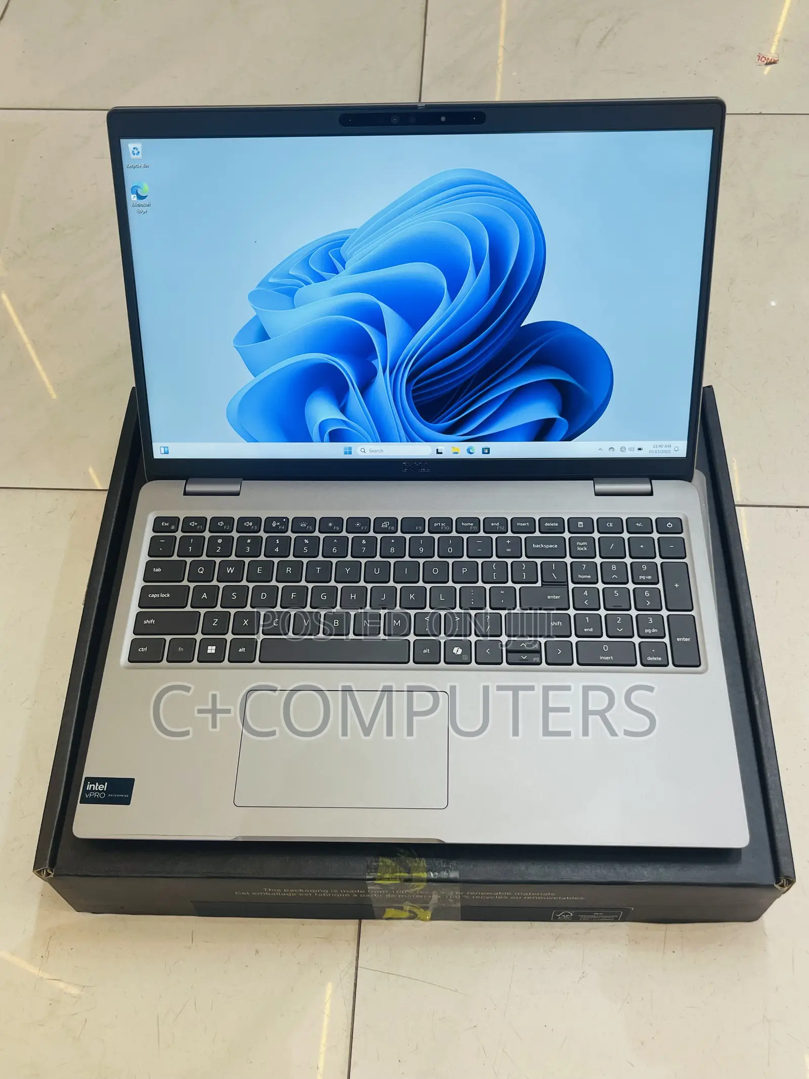 New Laptop Dell 16GB Intel Core Ultra 7 SSD 512GB