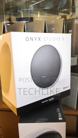 Harman Kardon Onyx Studio 9