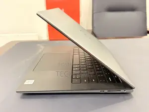 Laptop Dell Precision 5550 16GB Intel Core i7 SSD 512GB