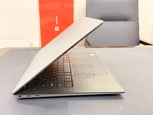 Laptop Dell Precision 5550 16GB Intel Core i7 SSD 512GB