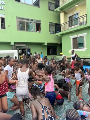 Swimming Pool , Large Swimming Pool for Kids