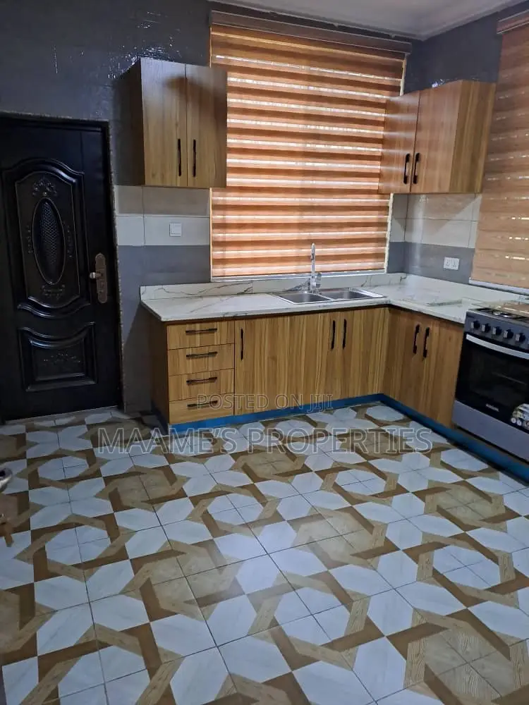 3bdrm Duplex in Abokobi for sale