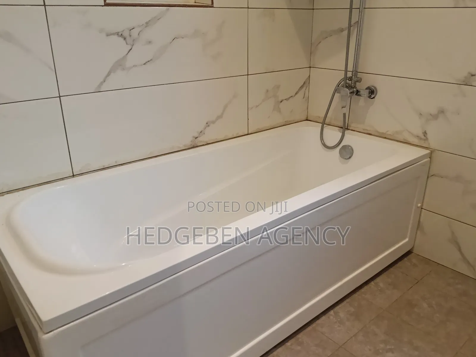 3bdrm Duplex in Oyarifa for sale