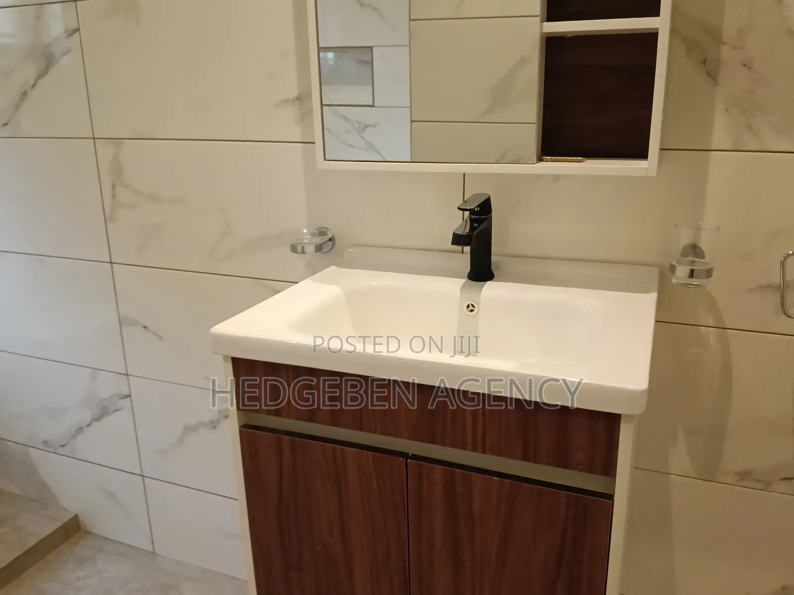 3bdrm Duplex in Oyarifa for sale