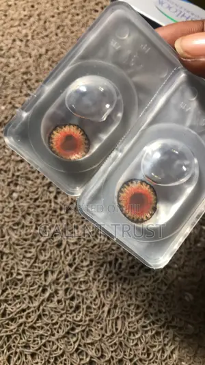 Cosmetic Contact Lens
