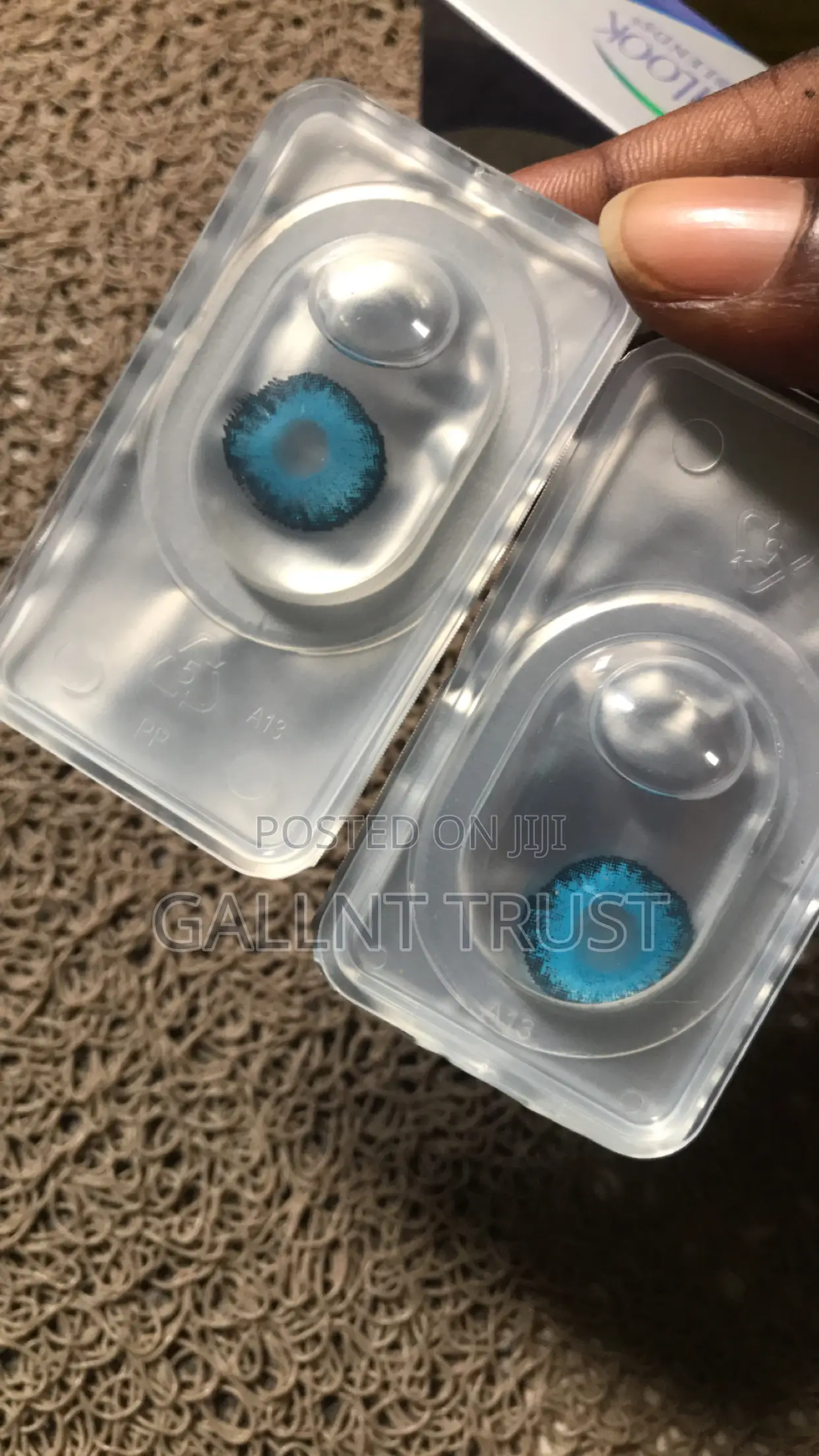 Cosmetic Contact Lens