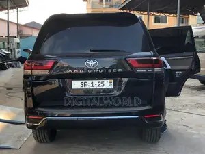 Toyota Land Cruiser 5.7 V8 2012 Black