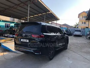 Toyota Land Cruiser 5.7 V8 2012 Black