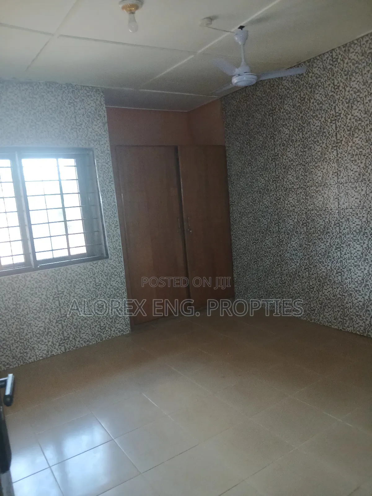 3bdrm Apartment in Ayi Mensa, Oyarifa for rent