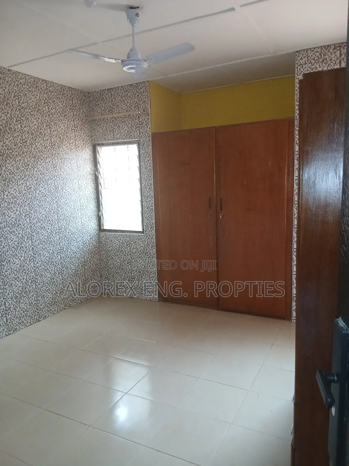 3bdrm Apartment in Ayi Mensa, Oyarifa for rent