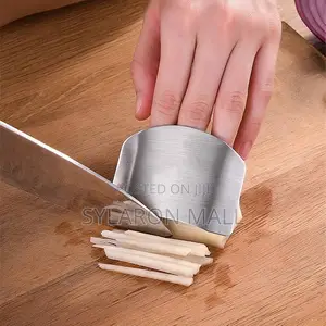 Stainless Steel Finger Guard – Safe Cutting Protection