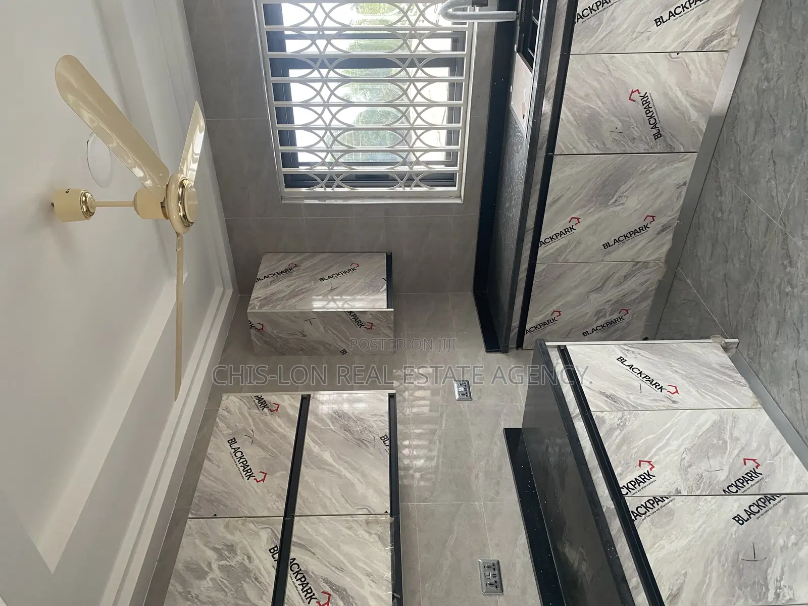 4bdrm Duplex in Chis-Lon Real Estate, Adam Nana for sale