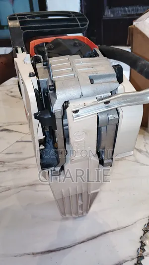Deko-Branded Chainsaw