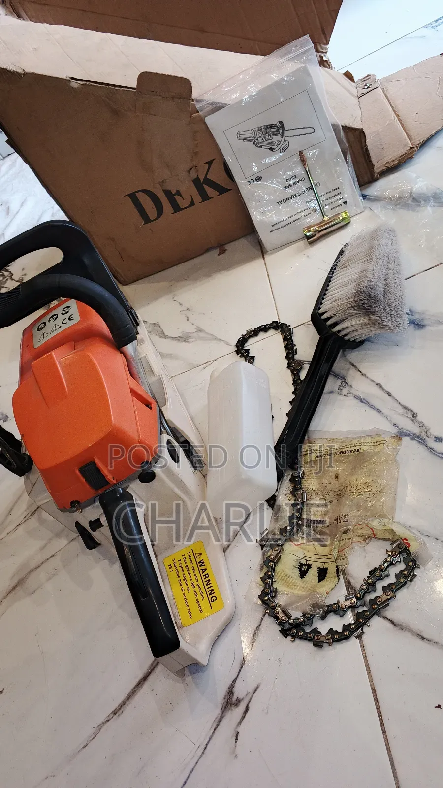 Deko-Branded Chainsaw