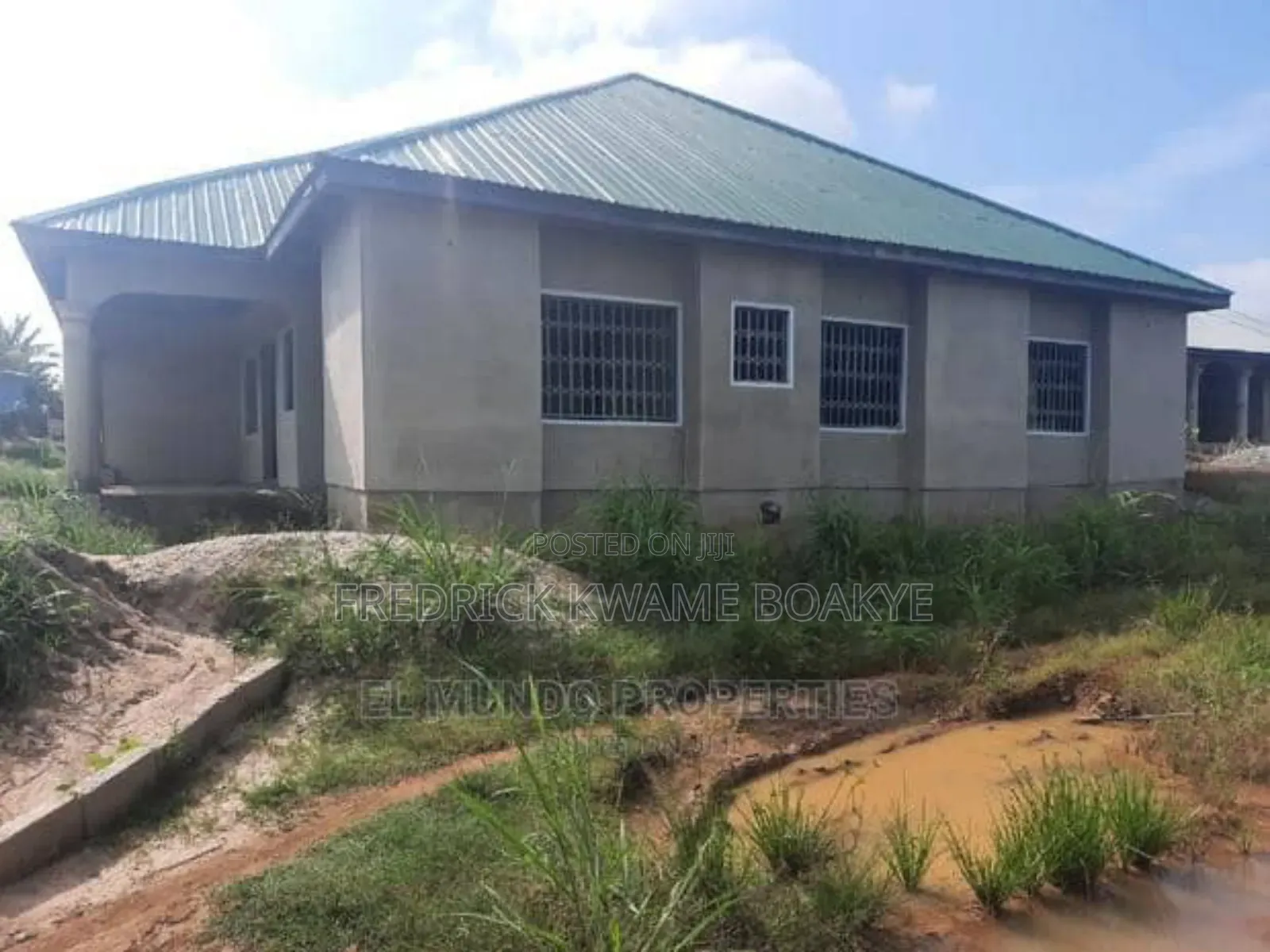 6bdrm House in Brother K Estate, Kumasi Metropolitan for sale