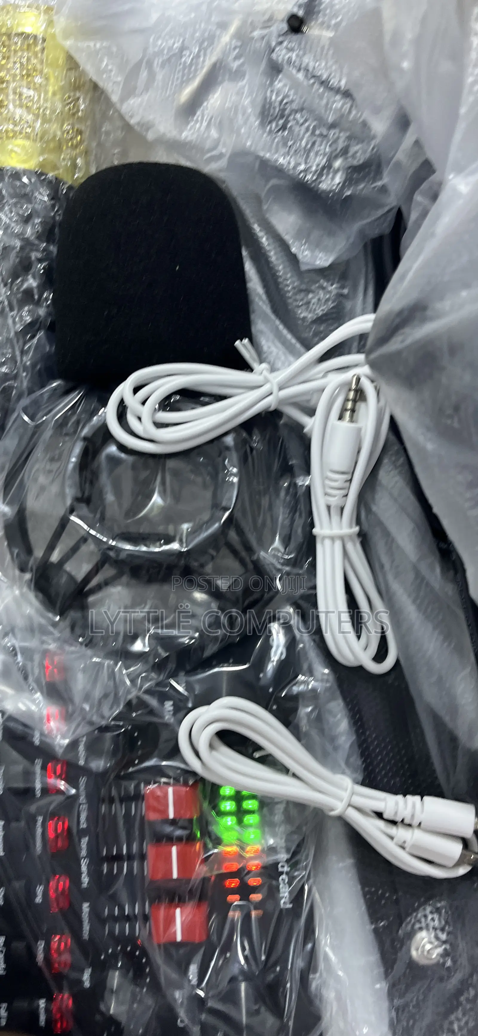 Isong V8s Condenser Microphone