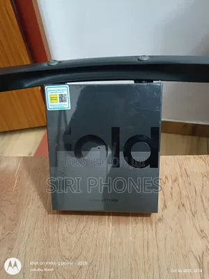 New Samsung Galaxy Z Fold4 256 GB Gray