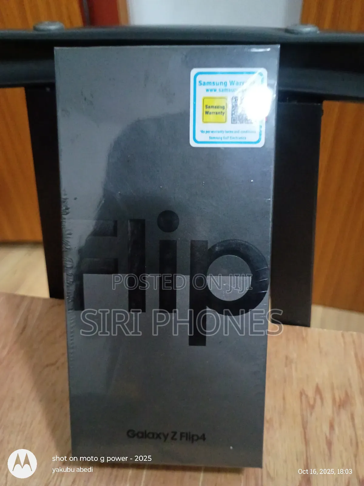 New Samsung Galaxy Z Flip4 256 GB Black