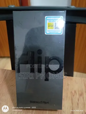 New Samsung Galaxy Z Flip4 256 GB Black