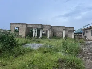 3bedrooms Flat and 1apartment at Kumasi Maase Adubinsu