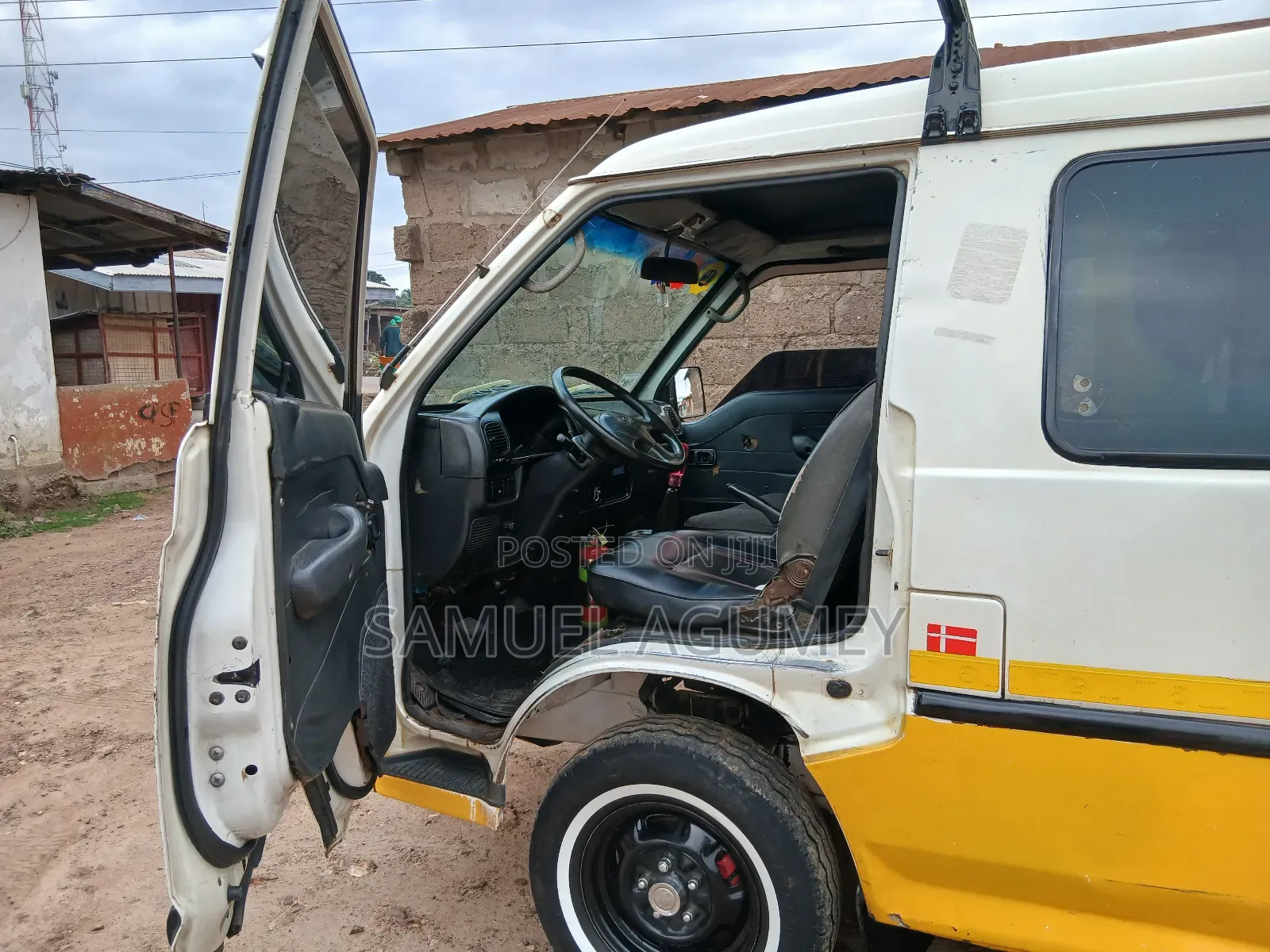 Hyundai H-100 2001 White