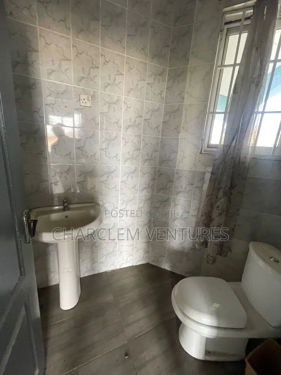 10-Bedroom Commercial Property for Rent at East Legon-American House