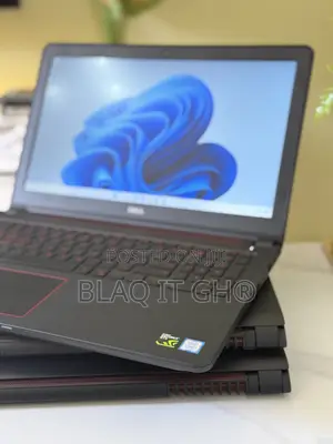 Laptop Dell Inspiron 15 5577 16GB Intel Core i7 HDD+SSD 1T