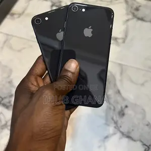 Apple iPhone SE (2020) 64 GB Black