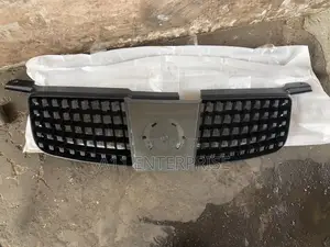 Nissan Sentra 2004 Front Grill