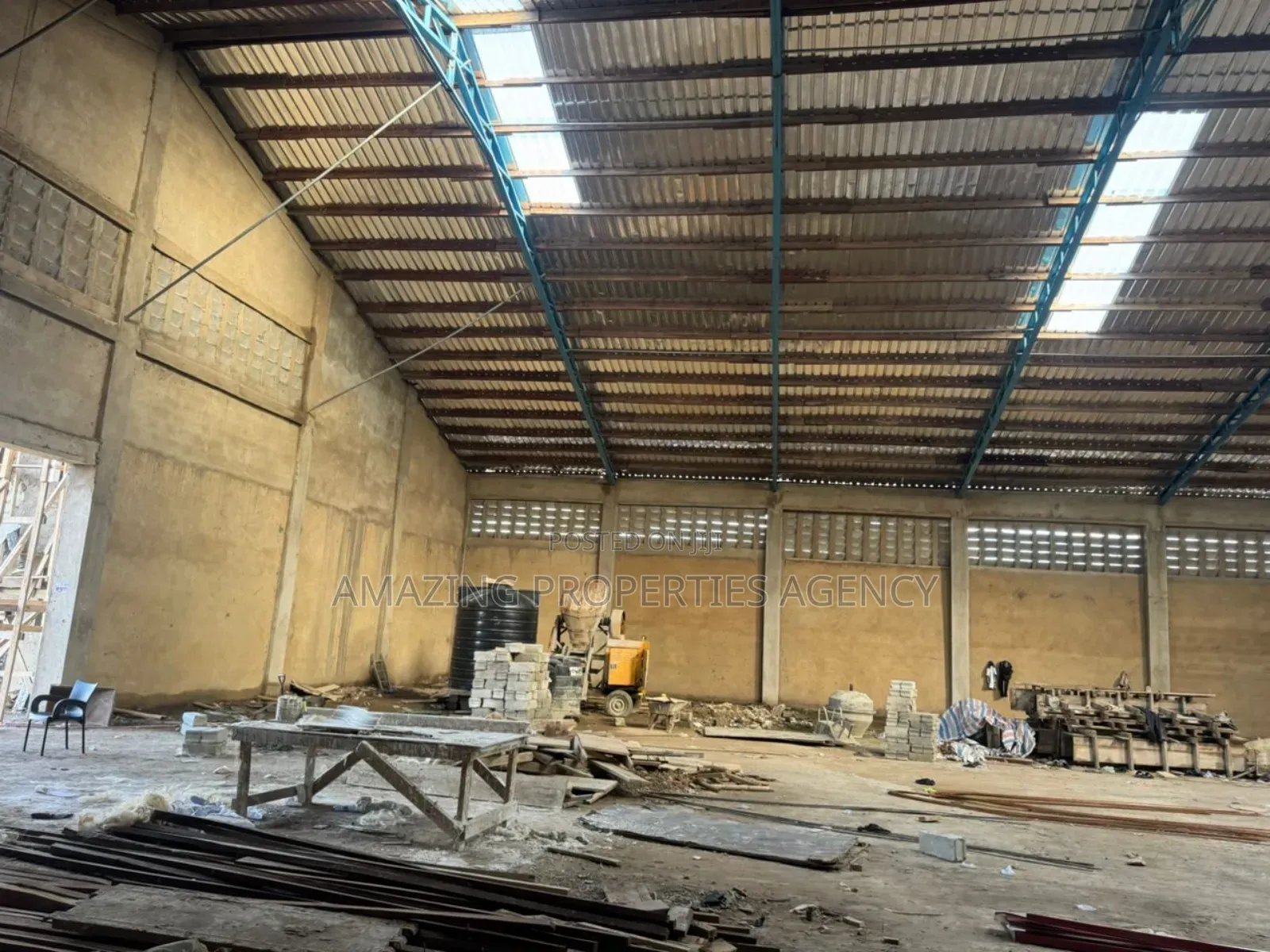 1300sqm Warehouse With Office