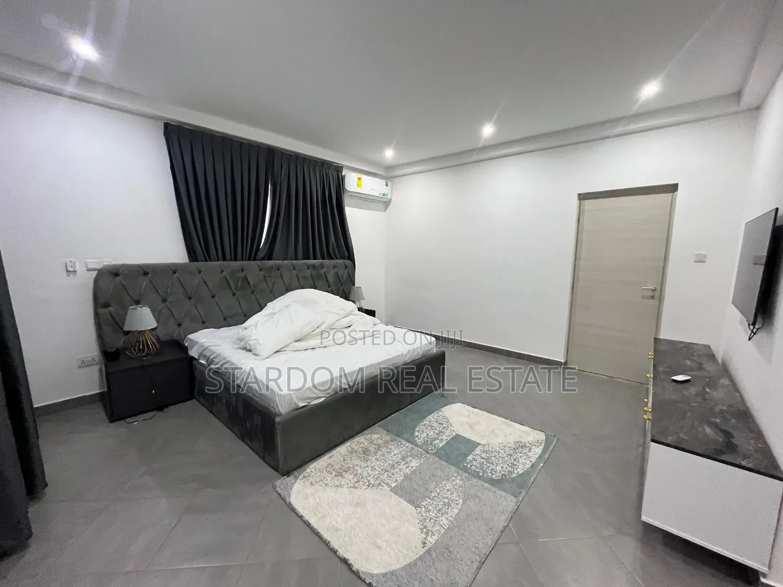 Furnished 4bdrm Duplex in Anc Mall, East Legon for rent