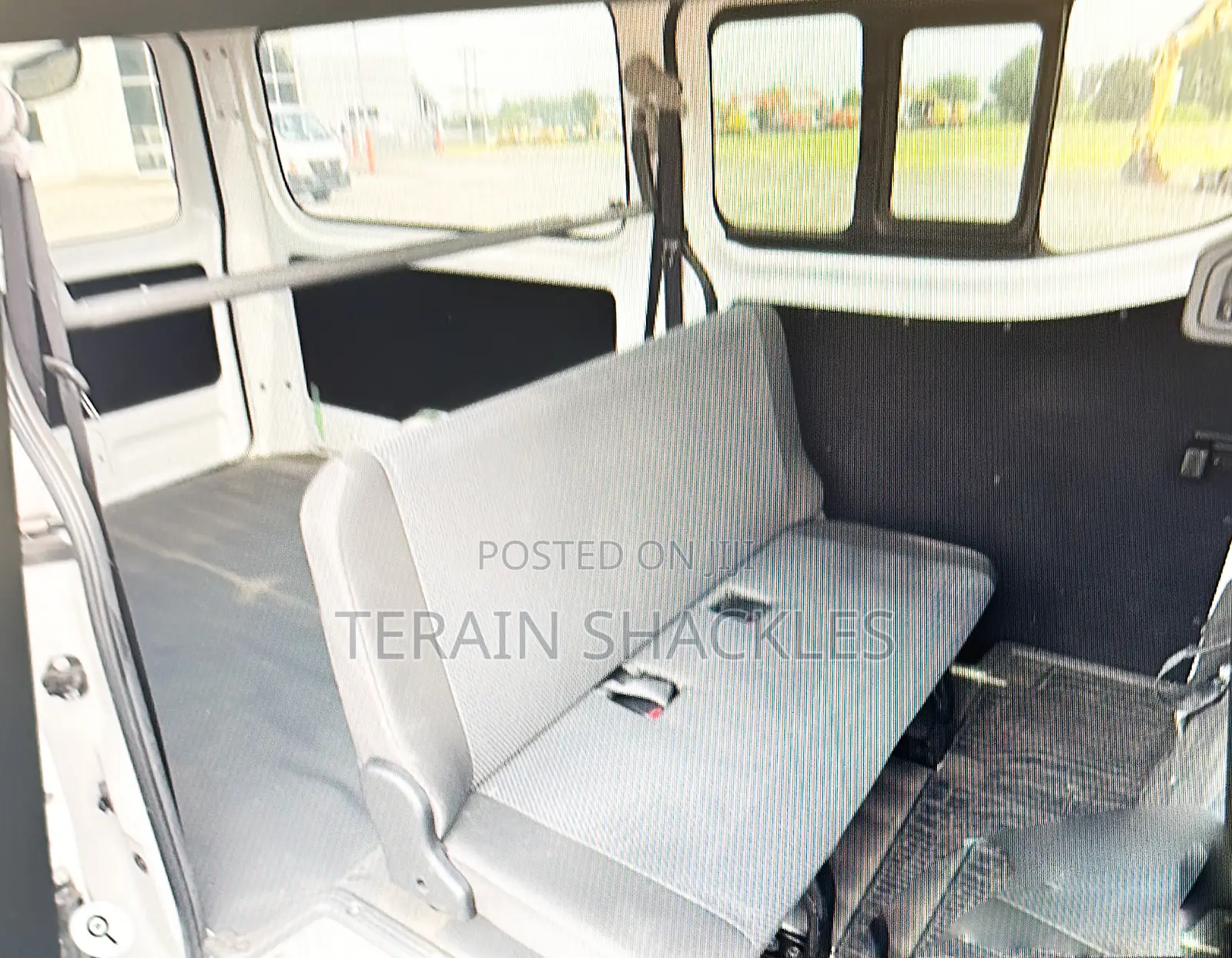 Nissan Caravan (Urvan) 2016 White