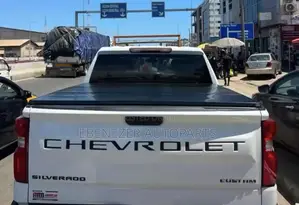 Chevrolet Silverado Bucket Cover