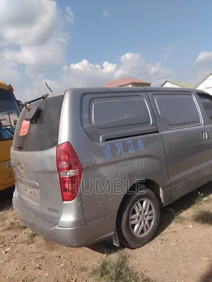 Hyundai Starex 2018 Silver