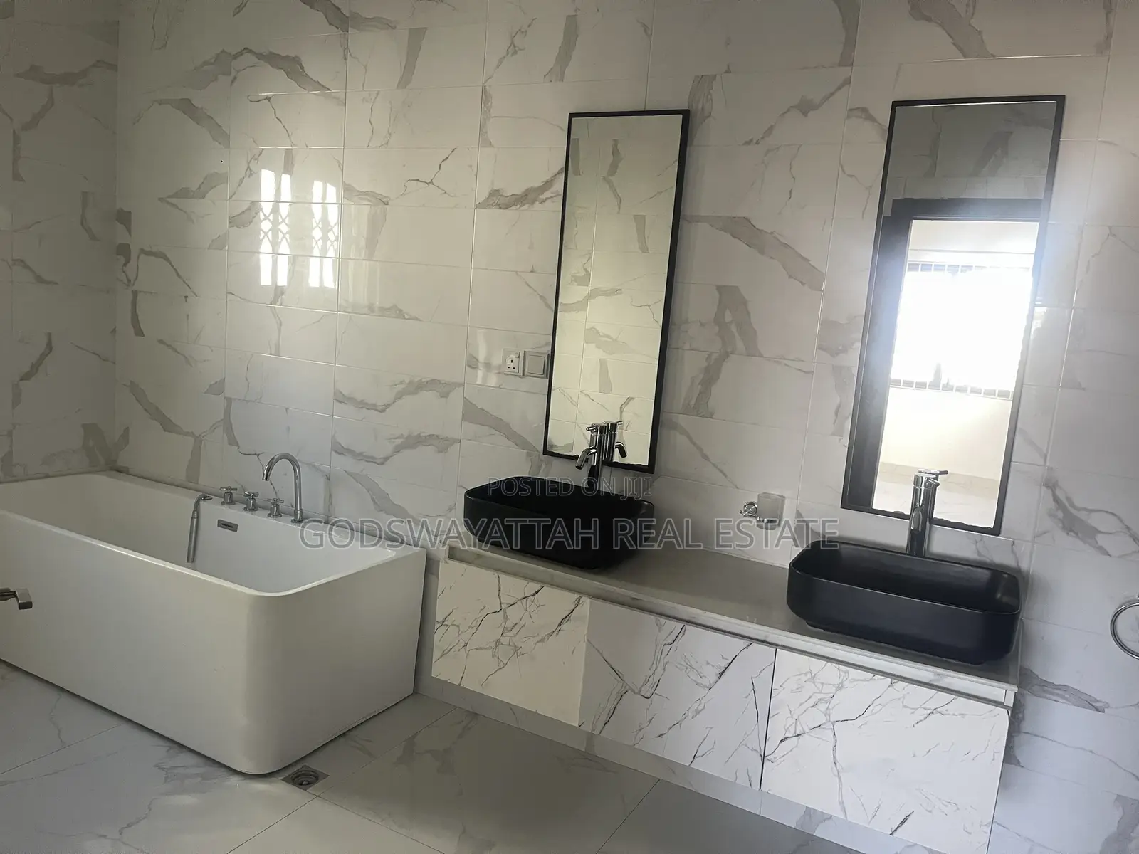 4bdrm House in East Legon, Adjiriganor for rent