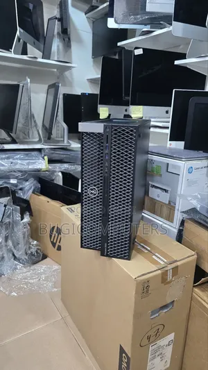 Desktop Computer Dell Precision 5820 64GB Intel Xeon HDD 2T