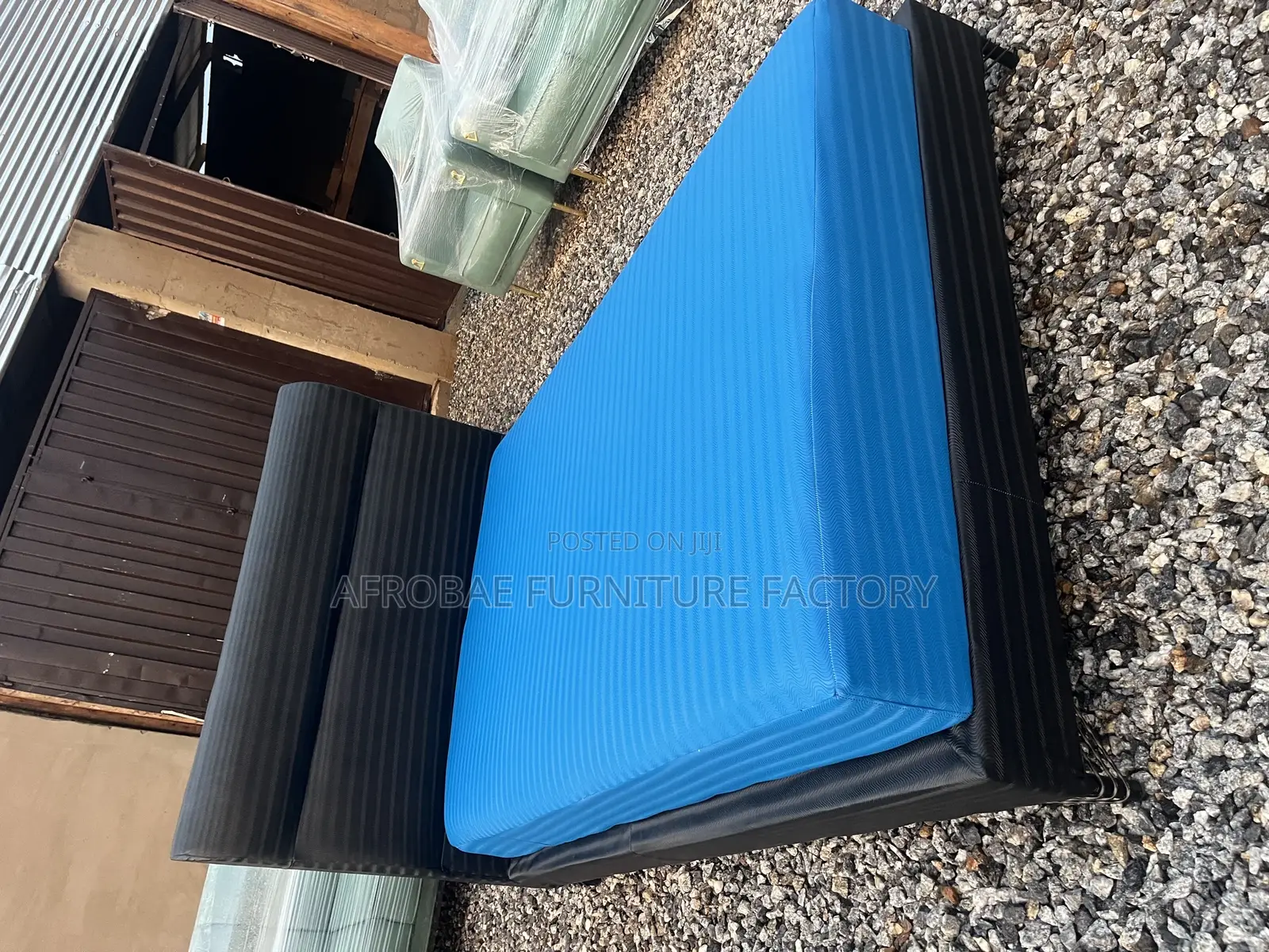 Quality Double Bed With Undetachable Mattress