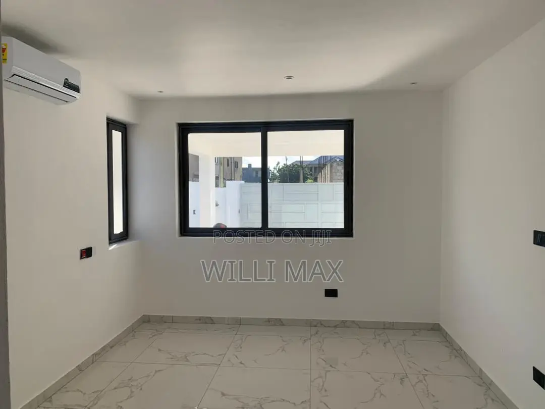 3bdrm Duplex in East Legon Hills, Ashaley Botwe for sale