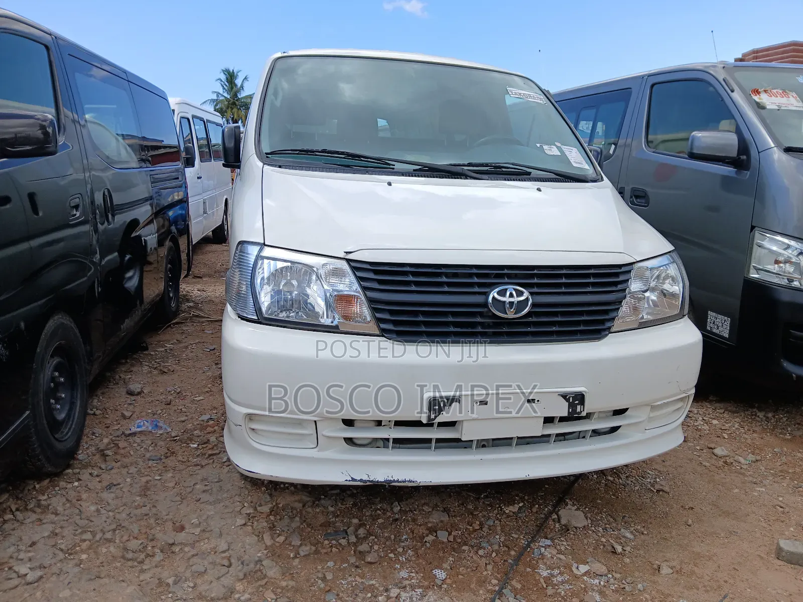 Toyota HiAce 2002 White