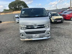 Toyota HiAce 2014 Silver
