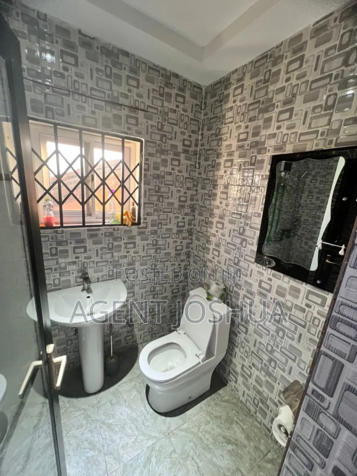 Furnished 3bdrm Townhouse / Terrace in Manet Court Estate for rent
